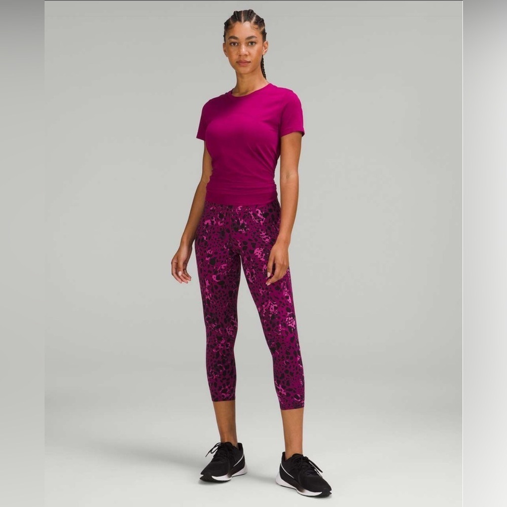 Lululemon Base Pace High-Rise Crop 21"
Cheetah Camo Magenta Purple Multi Size 4